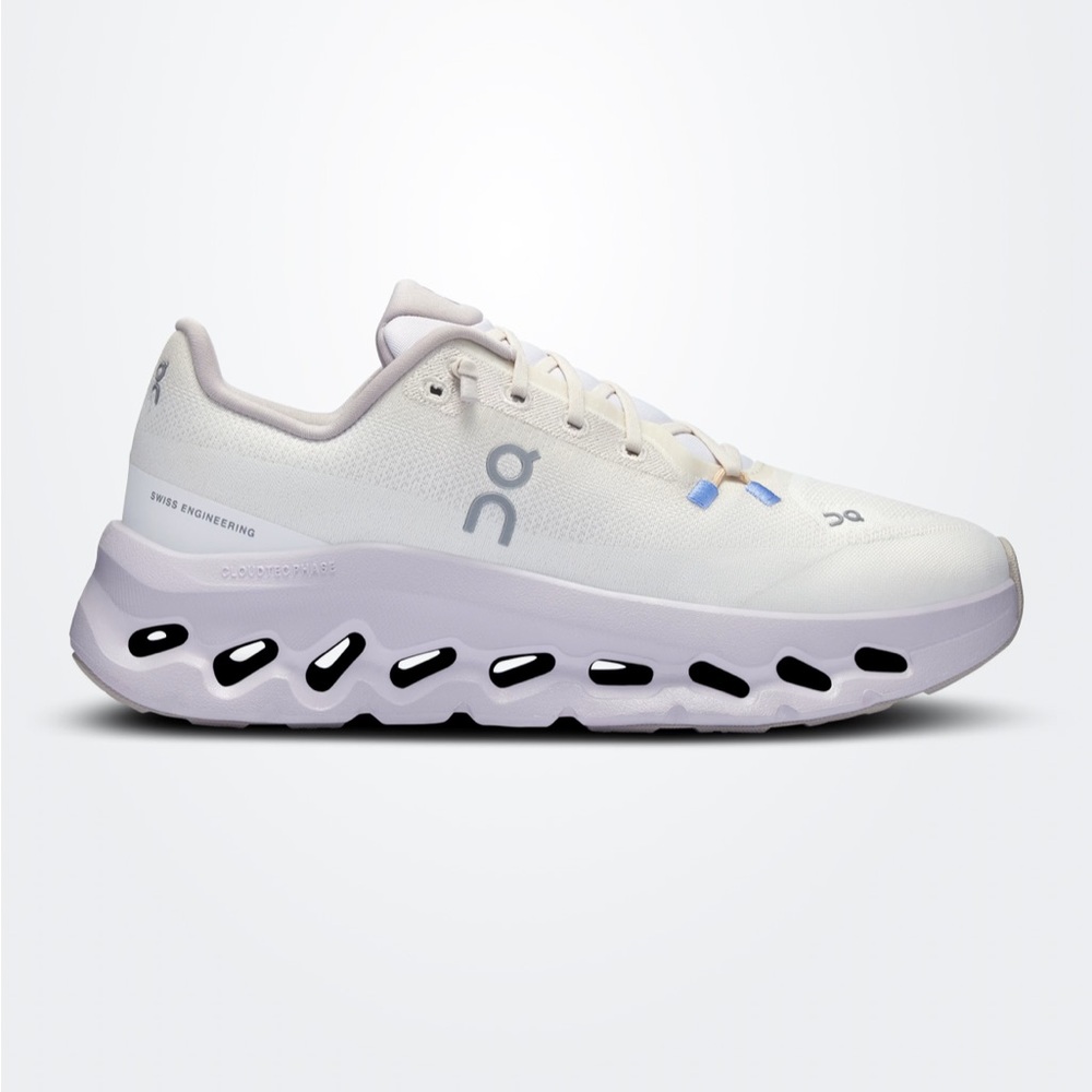 Women’s On Cloudtilt Size 9